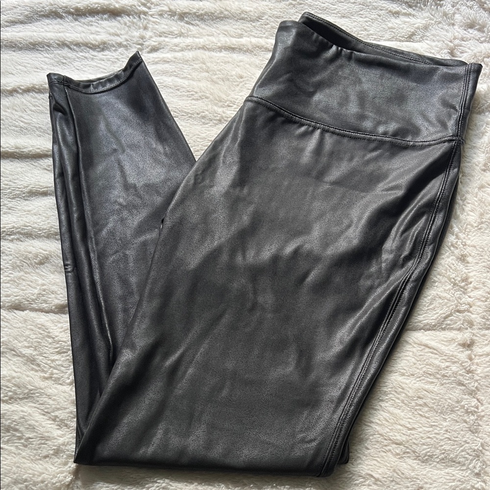 Time and Tru Metallic Casual Leggings